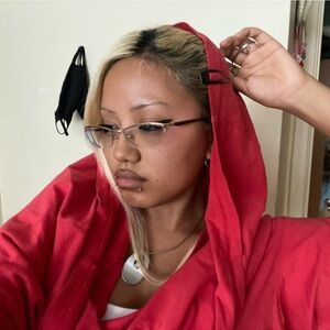 Meet your Posher, Karlyna